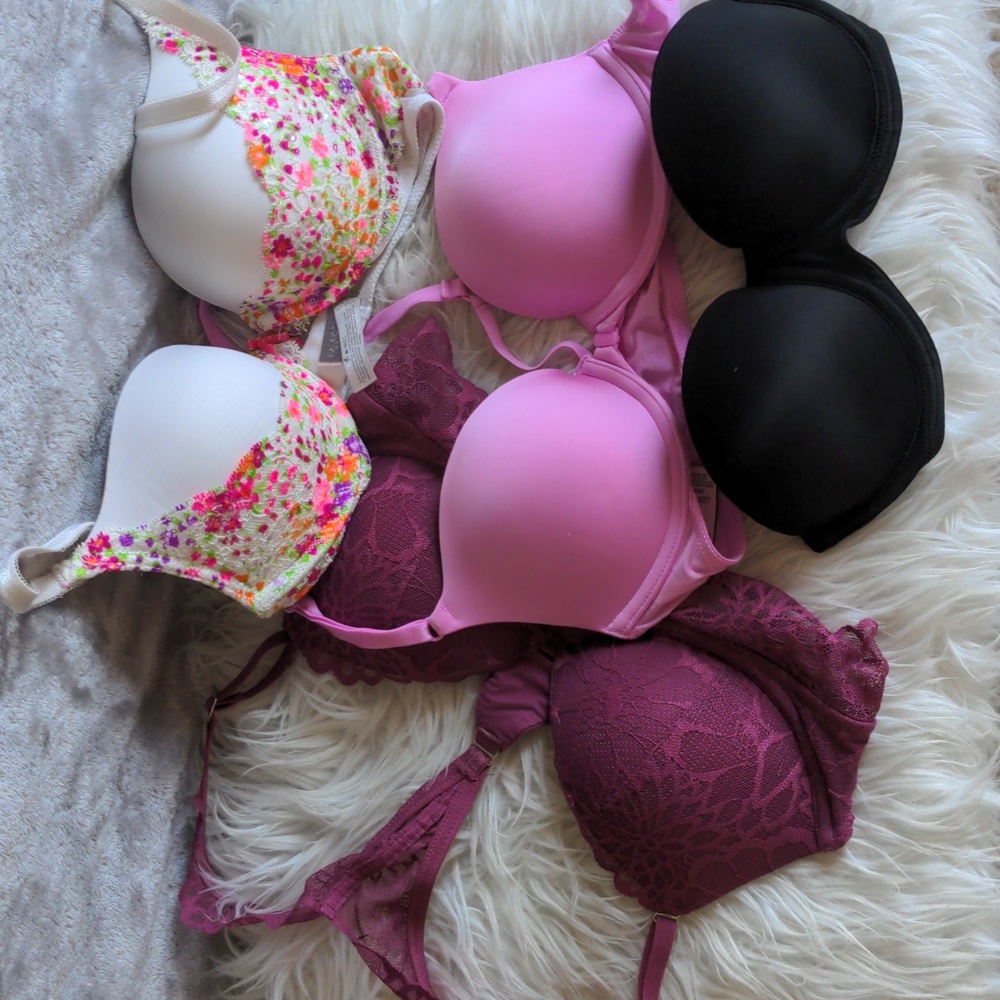 EUC Pink/ Victoria Secret Bras 32/34A